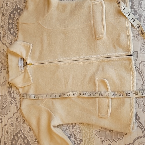 Vintage Victoria Harbour Wool Coat - Picture 10 of 13